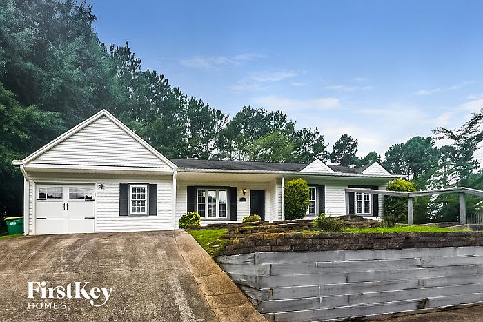 1st image of 155 Riverchase Dr