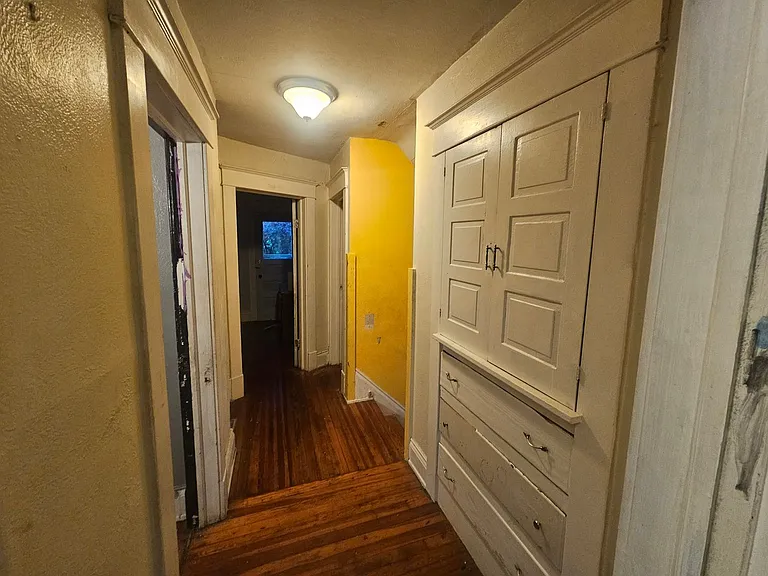 516 E Hudson St — Photo 10