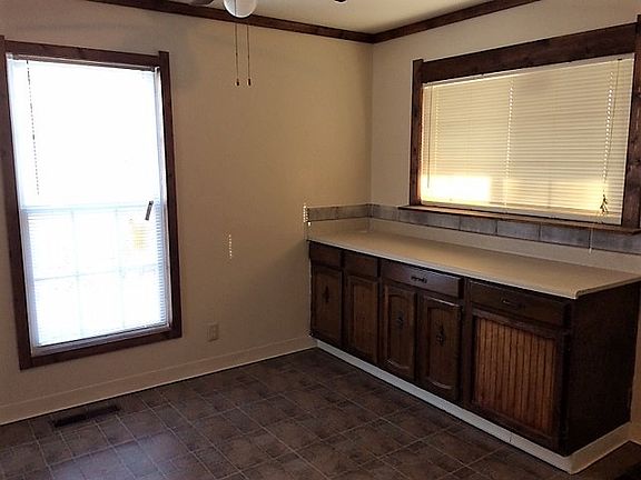 5th image of 2802 Dolby Dr