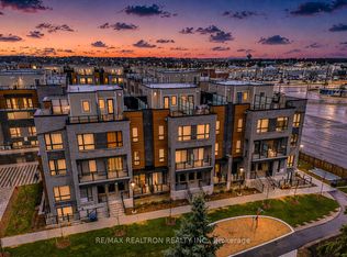 22 Lytham Green Cir #6, Newmarket, ON
