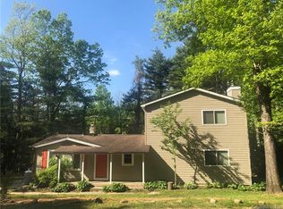 1447 Mount Olivet Rd, Zirconia, NC 28790