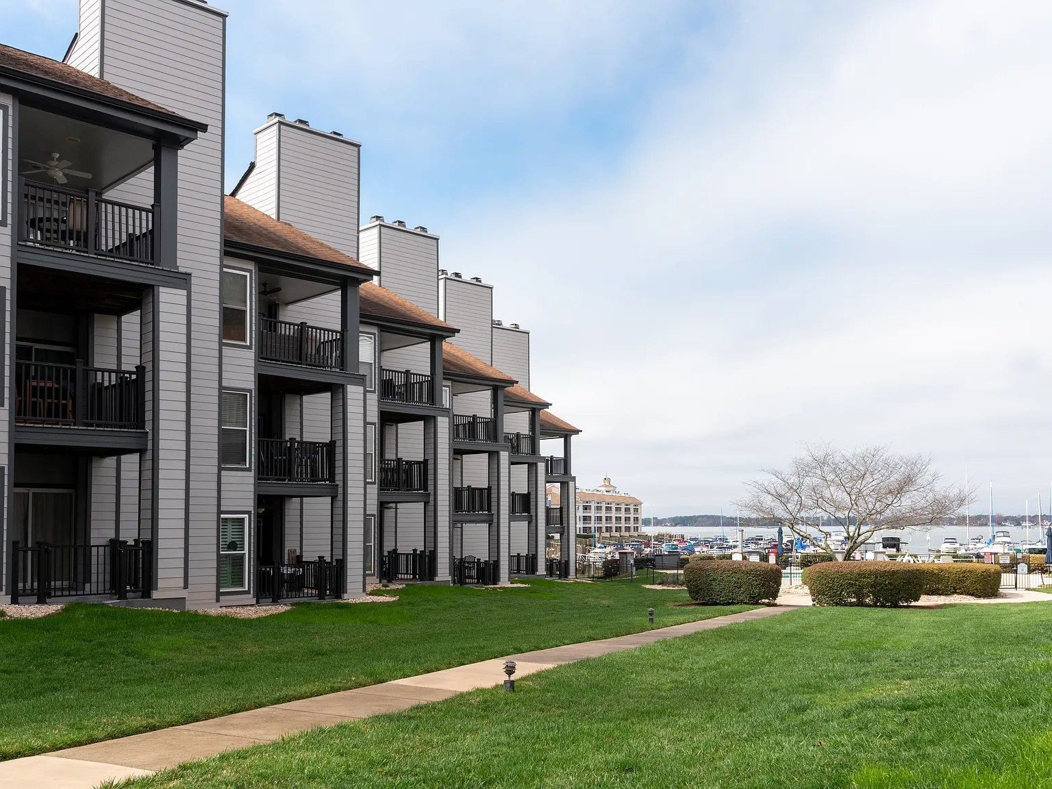 2 bed, 761 sqft, $2,200 — Photo 4
