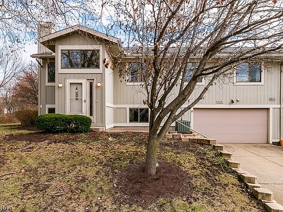 2nd image of 7135 N Churchill Pl