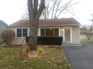 507 Division St, St Charles, IL 60174