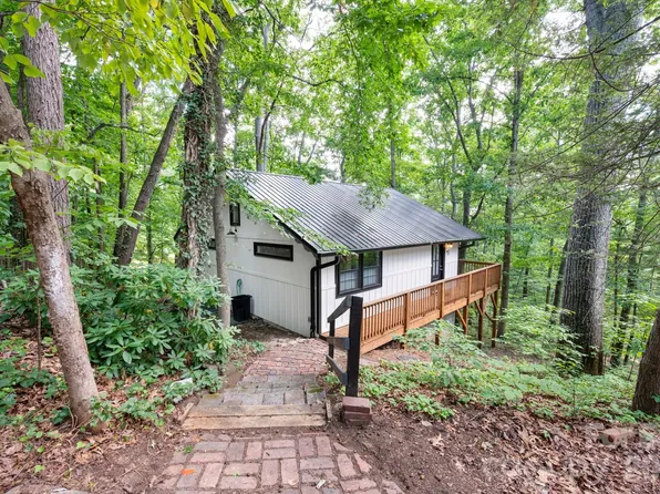 17 Woodhaven Pl, Asheville, NC 28805