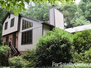 5950 Blue Bonnet Ln, Winston Salem, NC 27103