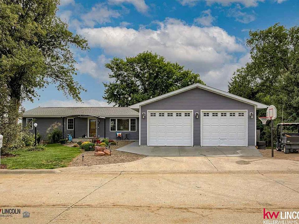 2800 N 6th St Beatrice NE 68310 Zillow