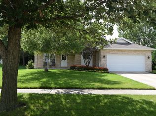 25720 S Middle Point Ave, Monee, IL 60449