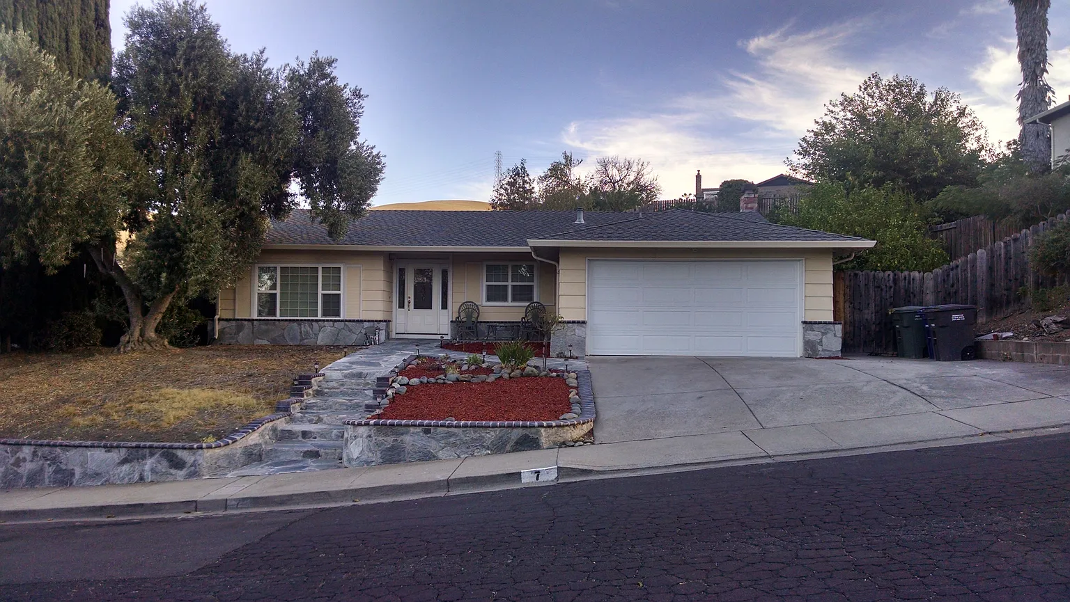 7 Zion Ave photo 1