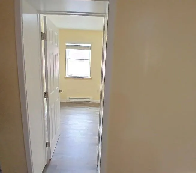 27 Marble St — Photo 2