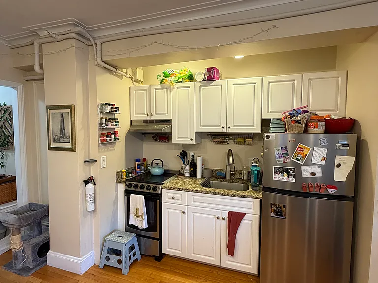1450 Beacon St #B02 — Photo 1