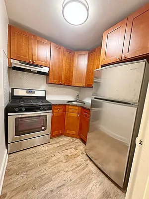 Rented by Brooklyn Property Group LLC | media 17
