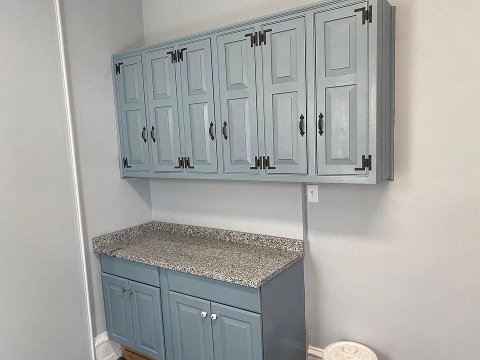 2nd image of 664 Chain St Floor 1