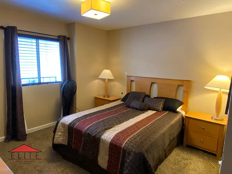 525 E Ridgecrest Blvd — Photo 13