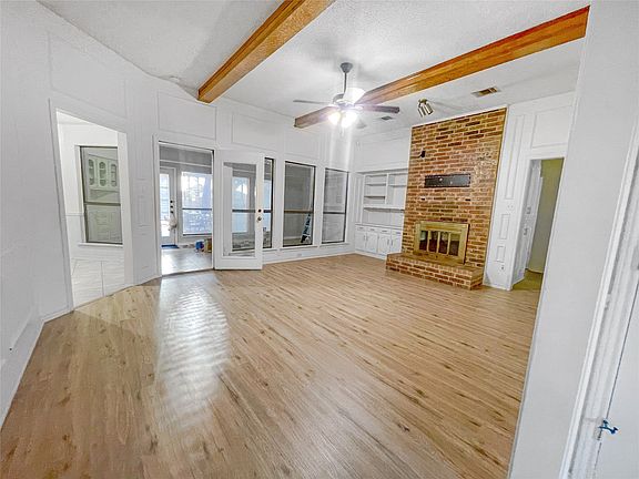 5th image of 1027 Ridgeview Cir