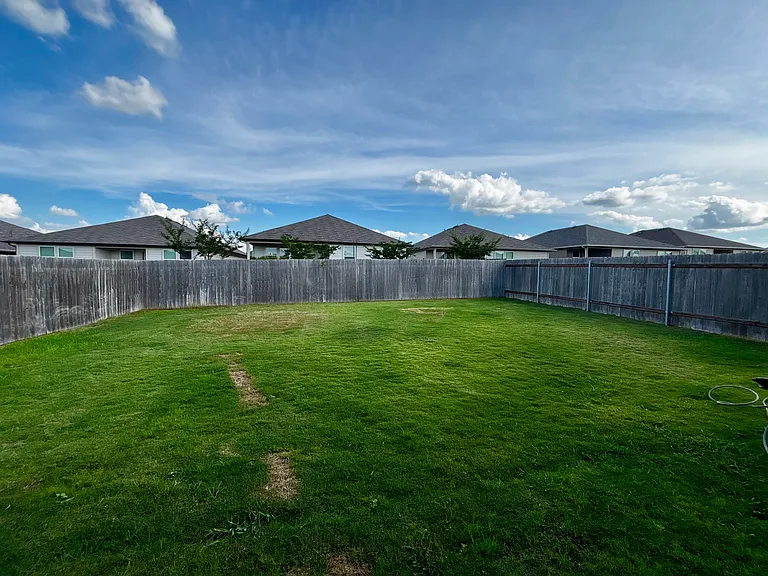 812 Indigo Way — Photo 24