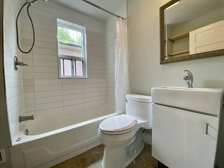 85 Arundel Ave — Photo 29