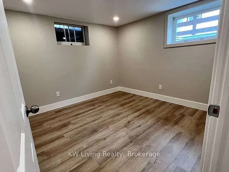 43 Else St #LOWER — Photo 12