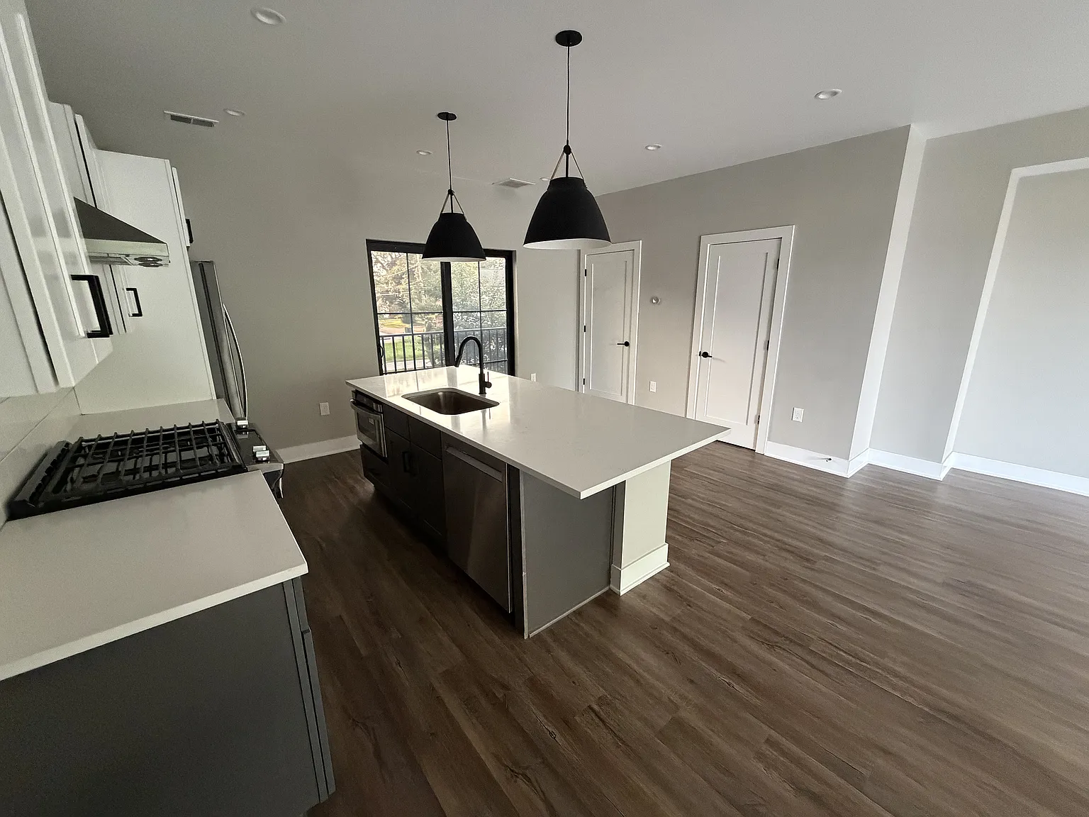 357 Loeffler Ave — Photo 3