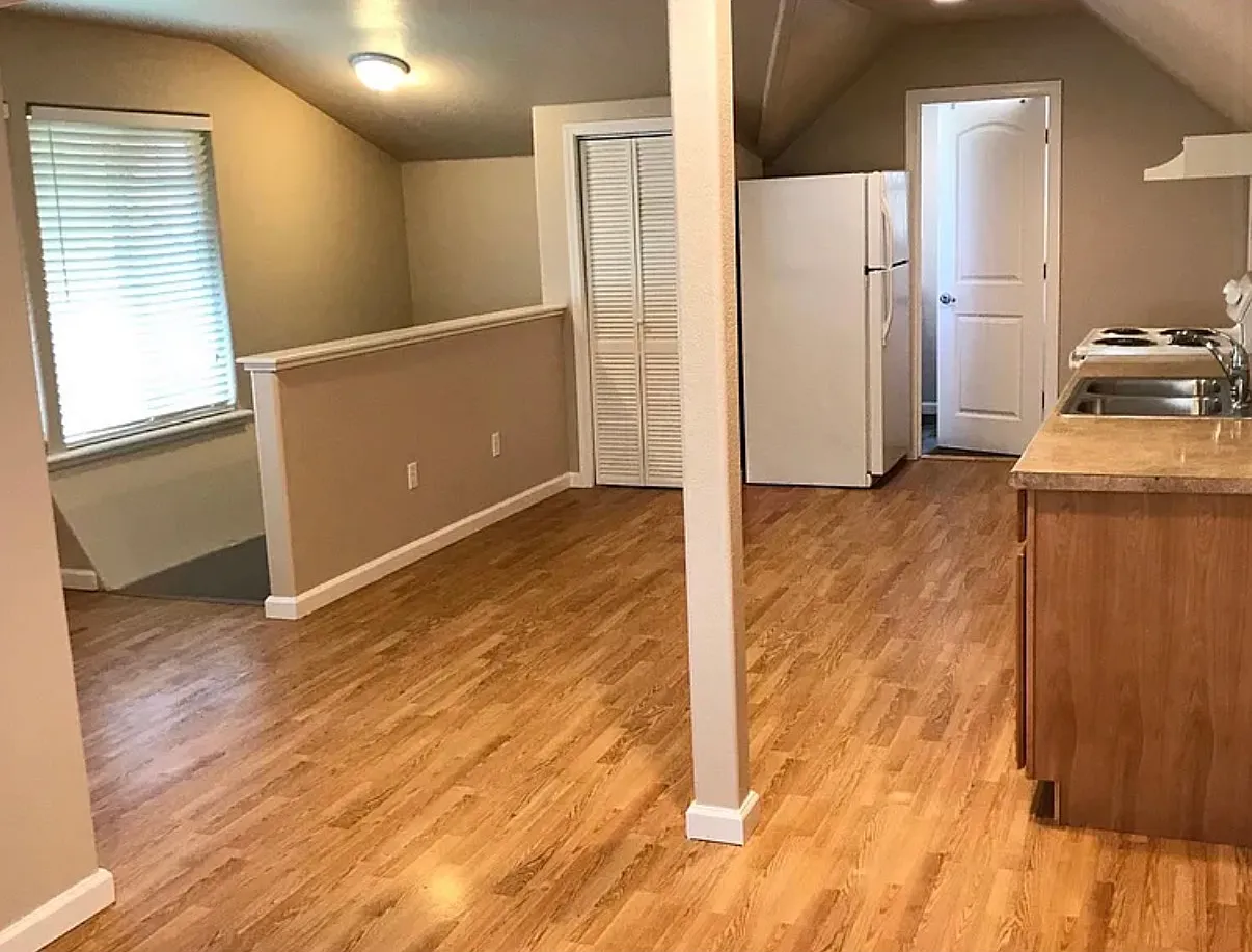 Private 600 Sq. Ft. Studio Apartment Utilities Included + Garage — Photo 2