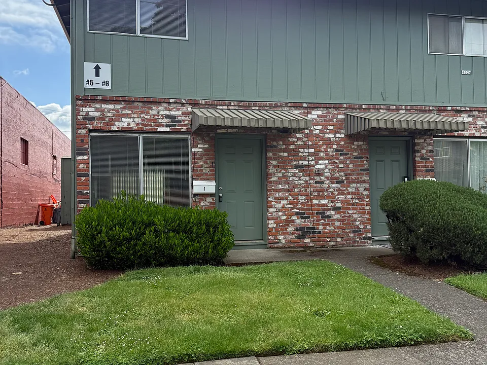 4624 SE 64th Ave #1