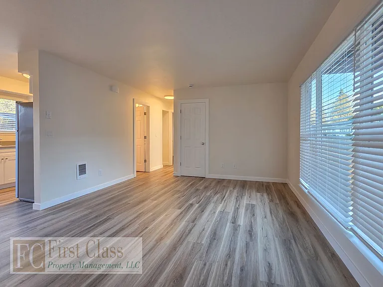 Westview Terrace — Photo 42