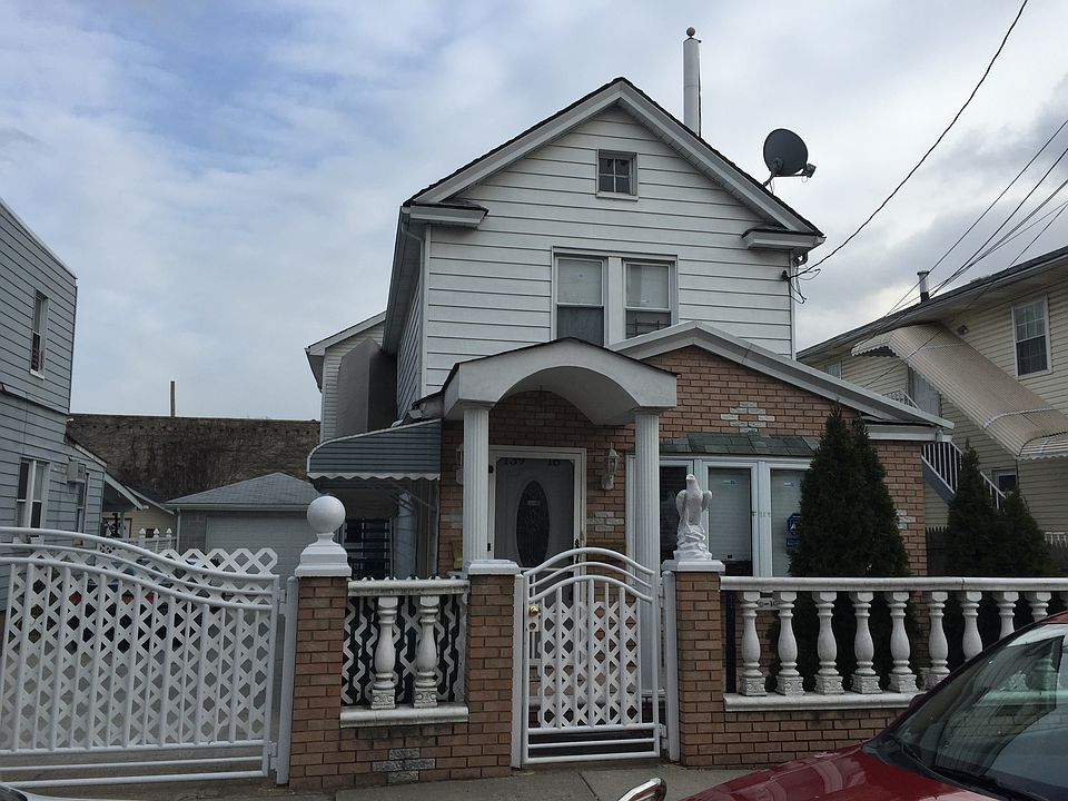 2nd image of 136-16 107th Road