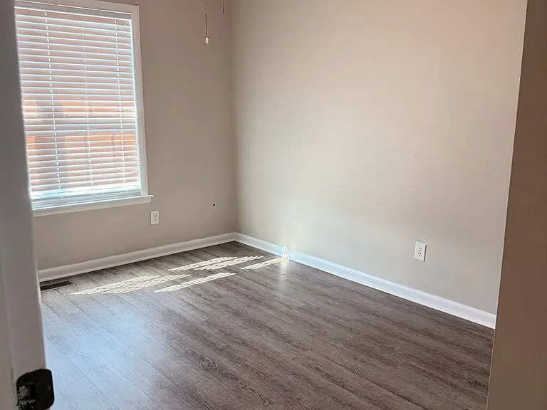 912 Pineland Ave #43 — Photo 5