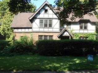 417 Cambridge Blvd SE, East Grand Rapids, MI