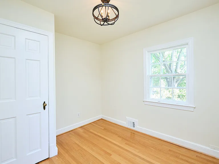 1600 Foxhall Rd NW — Photo 12