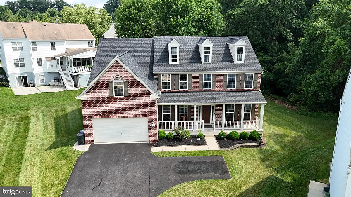 Building Photo - 8111 Alloway Ct