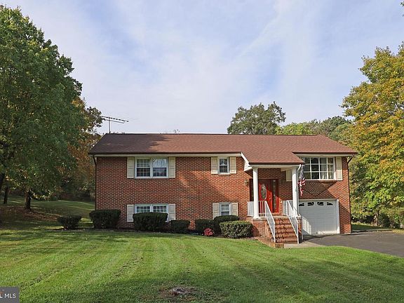 2nd image of 85 Gregory Dr