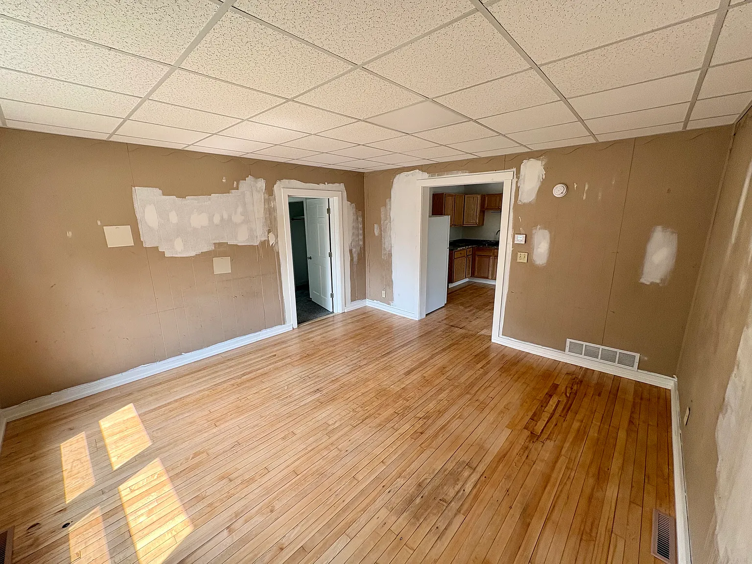 3 bed, 1217 sqft, $1,995 — Photo 4