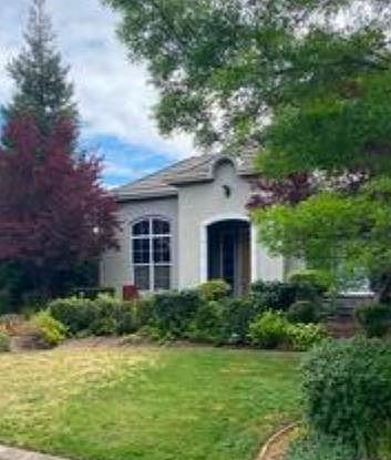 3rd image of 8901 Belford Ct