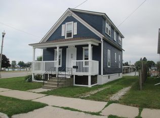 2202 Jackson St, Two Rivers, WI 54241