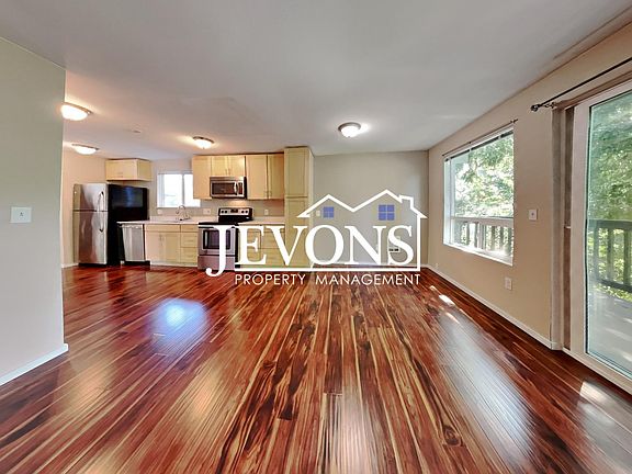 4th image of 355 1st Ave NW #B