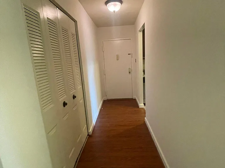 11301 Commonwealth Dr #203 — Photo 2
