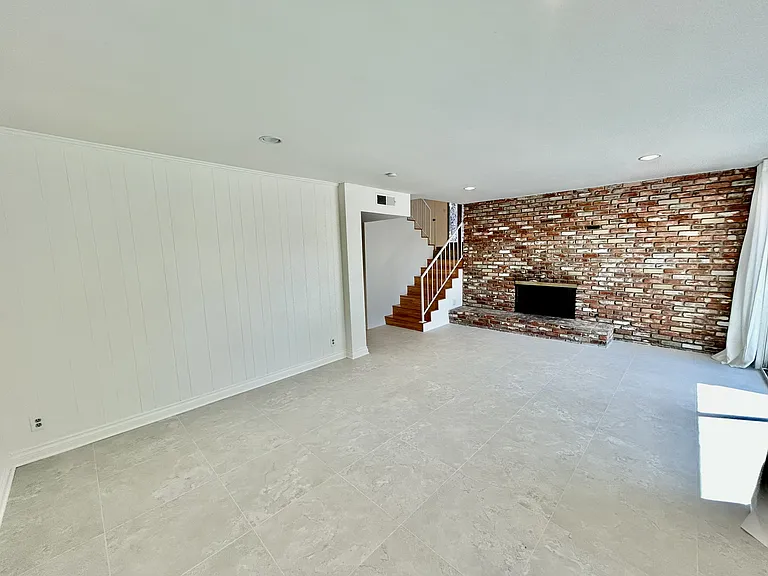 22525 Flamingo St — Photo 10