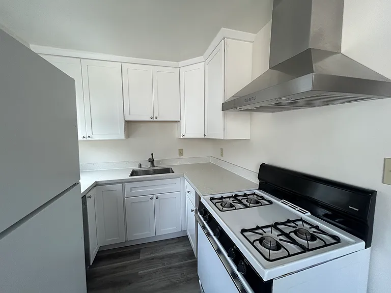 1708 Euclid Ave #7 — Photo 14