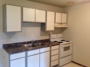 3515 S West Ave APT 1, Sioux Falls, SD 57105