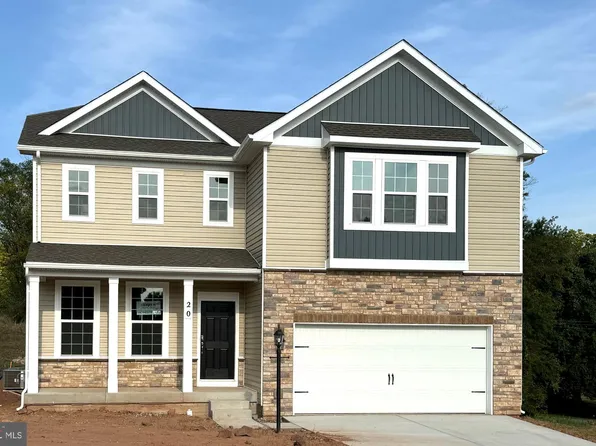 20 Christina Dr, York, PA 17404