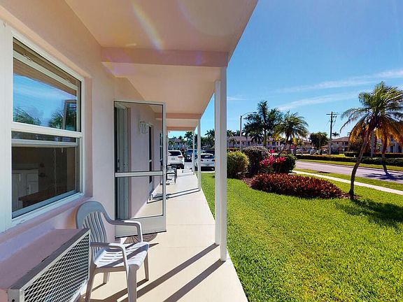3rd image of 190 N Collier Blvd #4