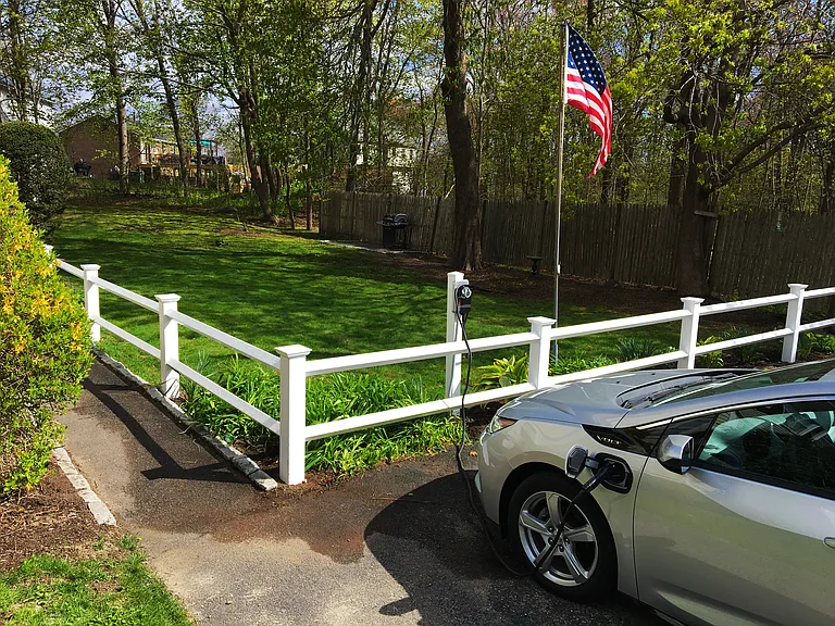 82 Peck St #1 — Photo 3
