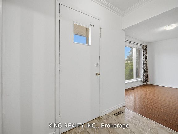 5th image of 42 Flamingo Cres