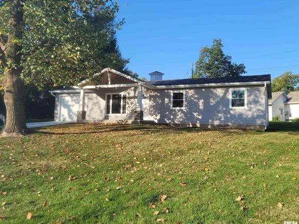 5 Ingleside Dr, Mount Sterling, IL 62353