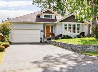 1537 Eric Rd, Saanich, BC V8N 5Y6