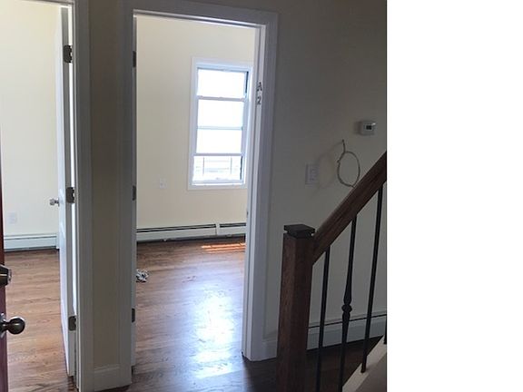 3rd image of 519 Tompkins Ave #2R