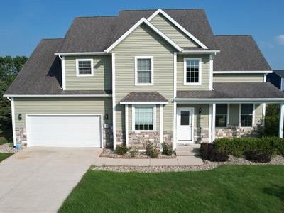 6035 Racine Dr, Stevensville, MI, 49127