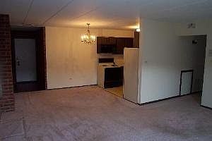 3rd image of 17009 Albany Ave #B-1