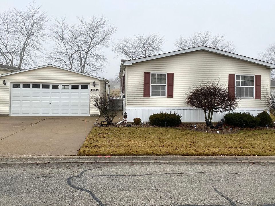 1st image of 25730 Pinehurst Dr